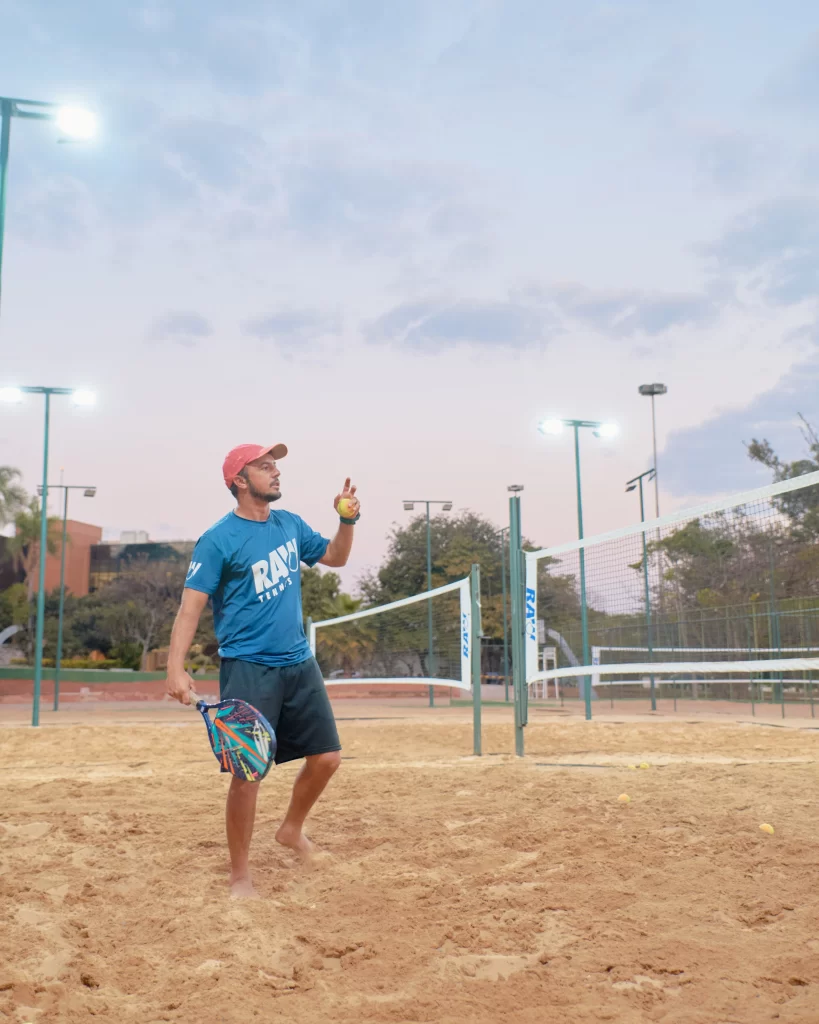 Vamos jogar tênis em Brasília? Raw Tennis Academy 