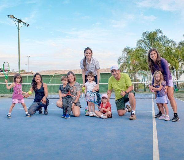 Vamos jogar tênis em Brasília? Raw Tennis Academy 